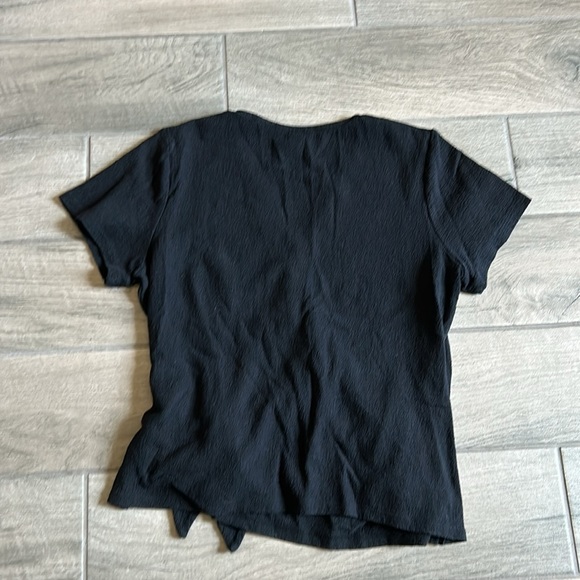 Time and tru black top - Picture 4 of 4